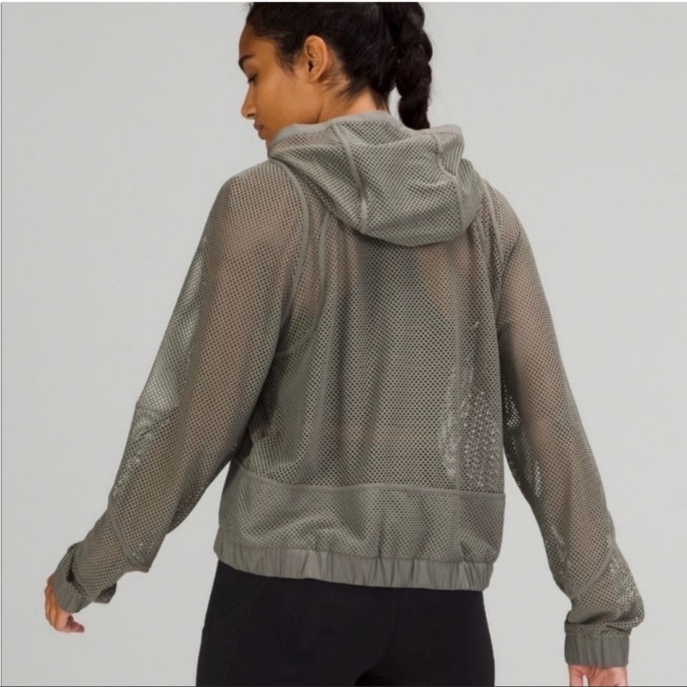 Lululemon mesh green jacket